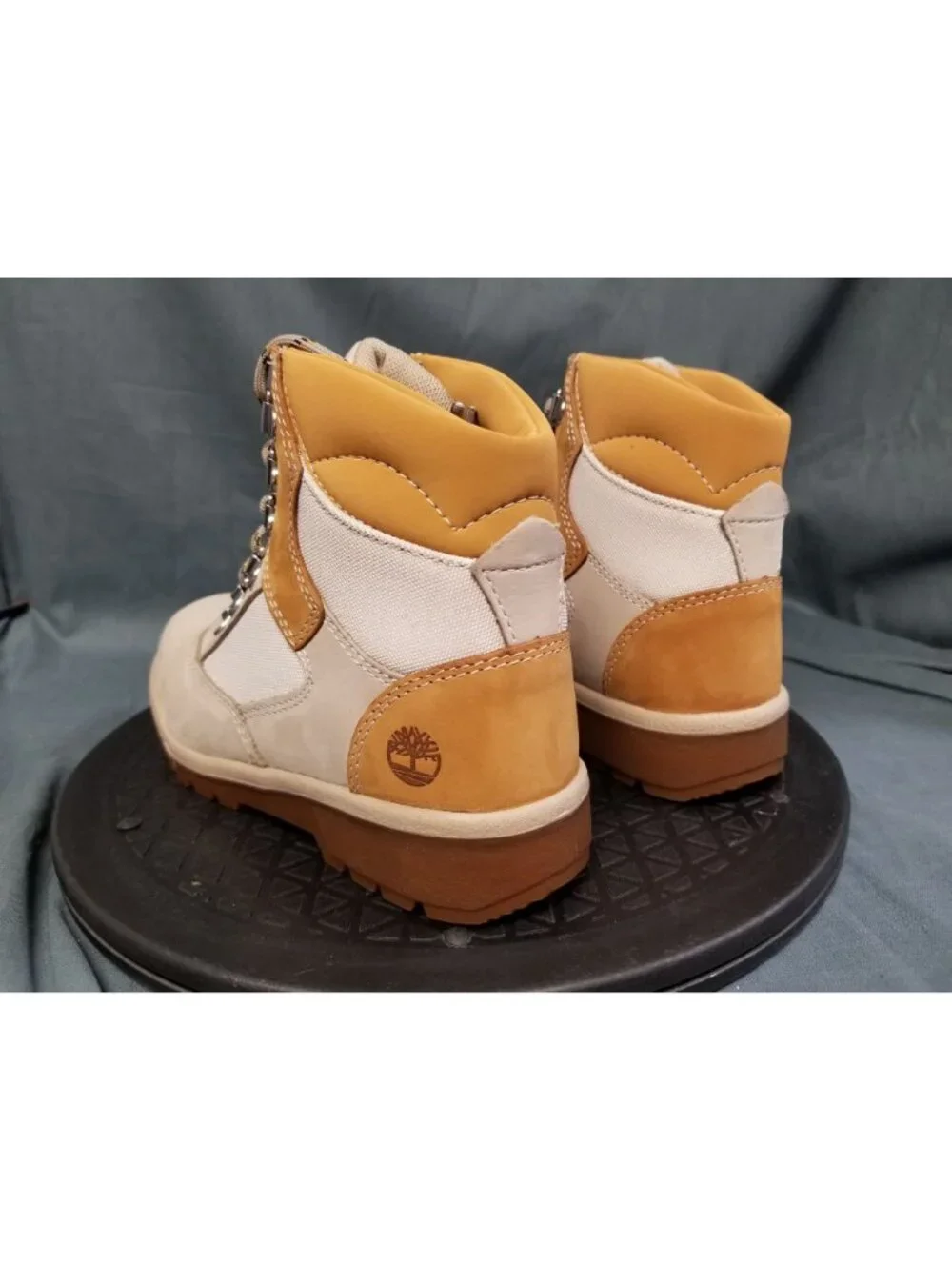Timberland Field Boot Hi Light Beige Nubuck Kids Size 2 NEW NO BOX!